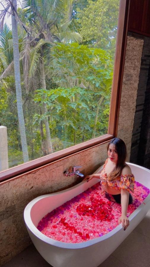 Nirankara Private Pool Villa - By Ubud Paradise Exterior photo